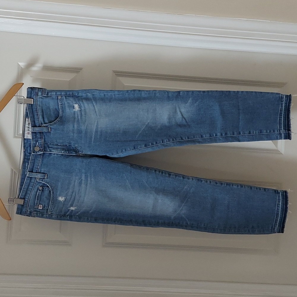 AG-ED Denim. The Stilt Crop jean. Waist 16", length 25.5", crotch depth 8.5".